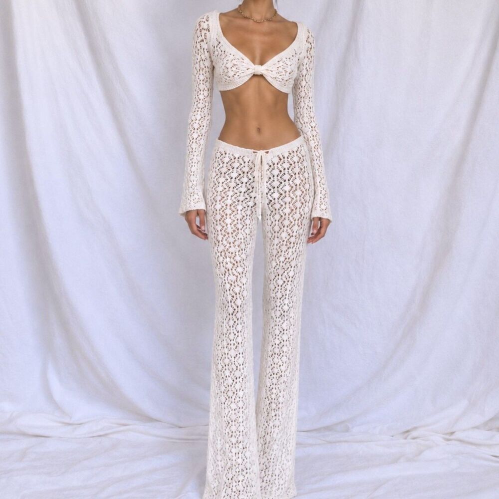 Vintage White Crochet Long Sleeve Crop Top Flared Pants Two Piece Set Size XS/S